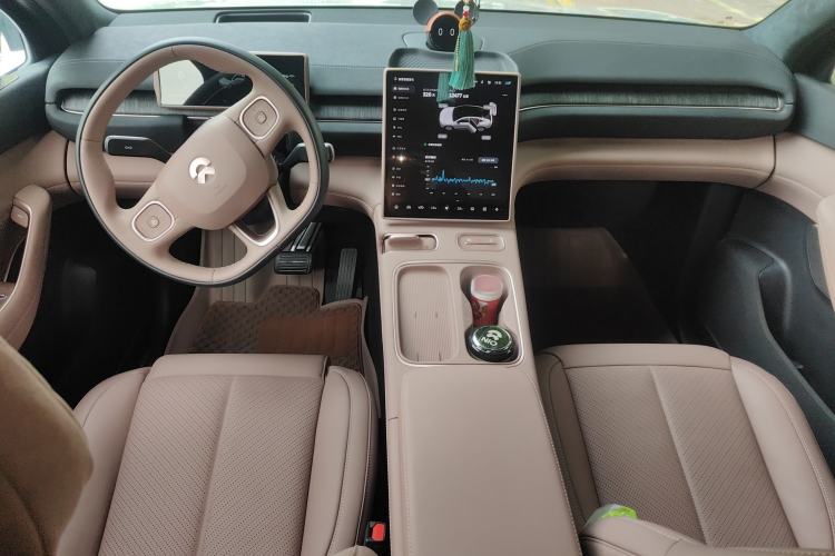 Used Nio EC6 2023 75 kWh