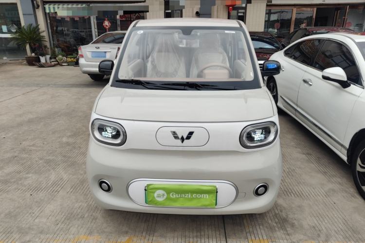 Used Wuling Hongguang MINIEV 2024 3rd Generation 215km Youth Edition Front