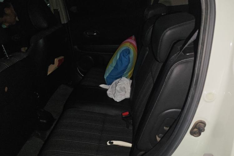 Used Honda Vezel 2017 1.8L CVT Front-Wheel Drive Pioneer Edition