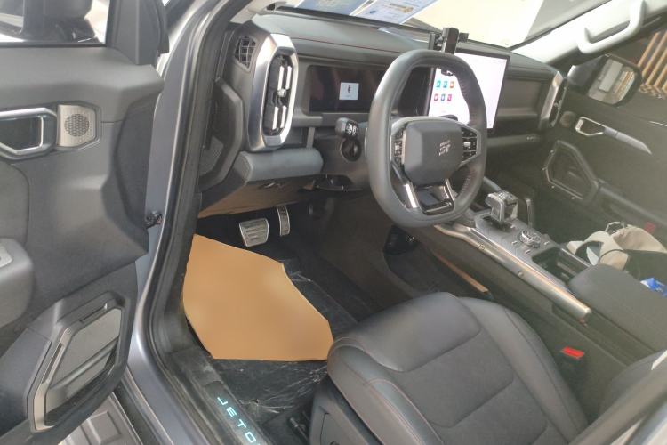 Used JETOUR Traveler 2023 2.0T Four-Wheel Drive Conqueror Driver Seat