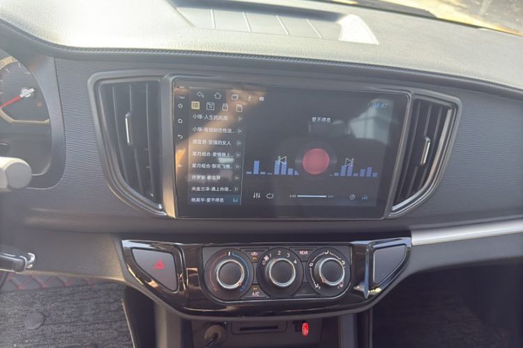 Used FORTHING Lingzhi 2024 M5L 1.5T Manual Comfort 7-Seater