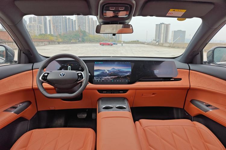 Used CHANGAN CS75 PLUS 2025 4th Generation UItra 2.0T New Blue Whale Smart Intelligent Powertrain Version Interior 2