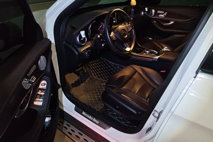 Used Mercedes-Benz GLC 2019 GLC 300 L 4MATIC Dynamic Model Driver Seat