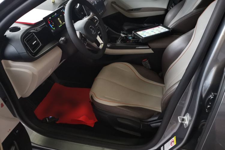 Used BYD Qin PLUS 2023 Champion Edition DM-i 120KM Leading Model
