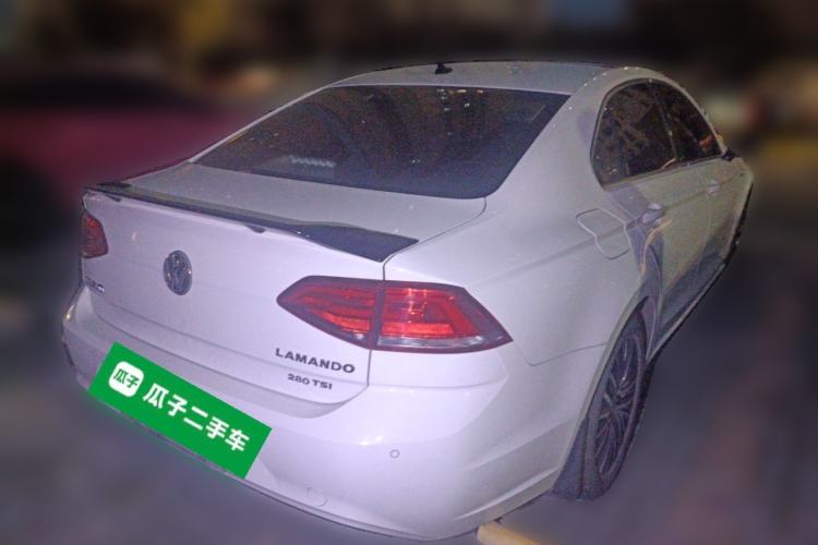 Used Volkswagen Lamando 2017 280TSI DSG Luxury Edition
