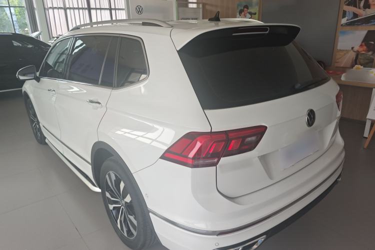 Used Volkswagen Tiguan L 2024 Outstanding Model 330TSI Automatic Two-Wheel Drive R-Line Dragon Glory Edition
