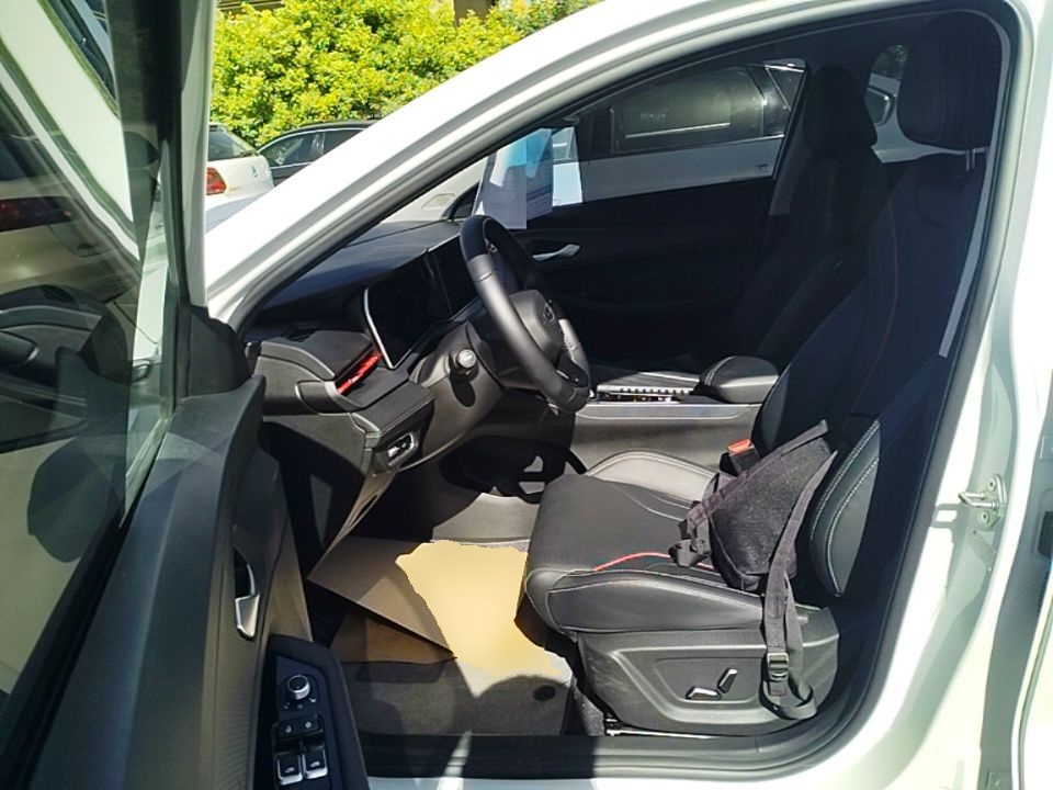 Geely Auto Binray 2024 Binrui COOL 1.5T DCT Longteng Edition — снимка 18
