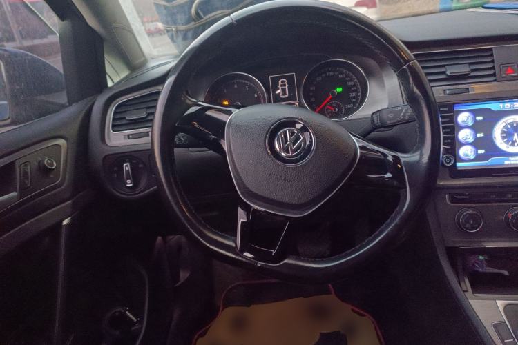 Used Volkswagen Golf 2015 1.6L Automatic Comfort Model
