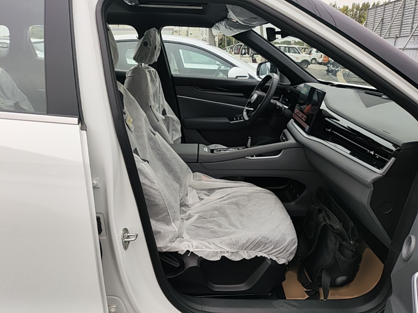 Geely Auto Emgrand X7 Sport 2026 Model 1.5TD Aspirational — снимка 19