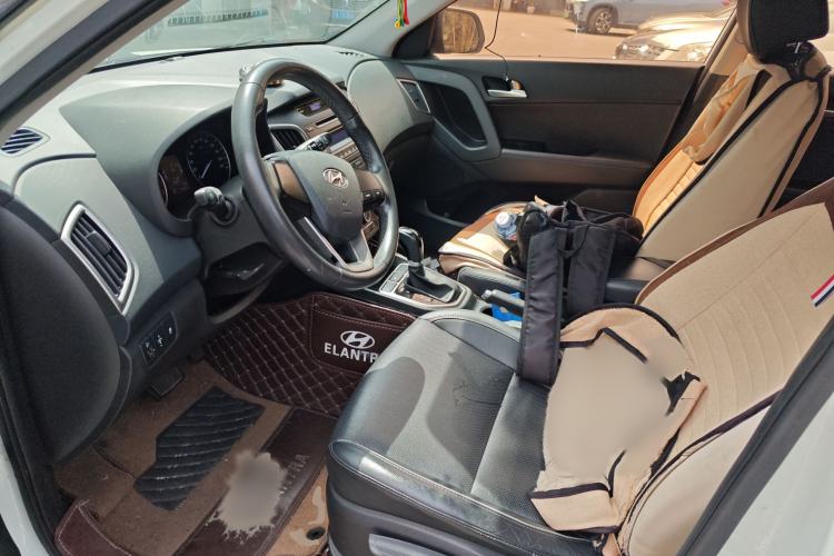 Used Hyundai ix25 2015 1.6L Automatic Two-Wheel Drive Smart GLS Trim Left Front Seat