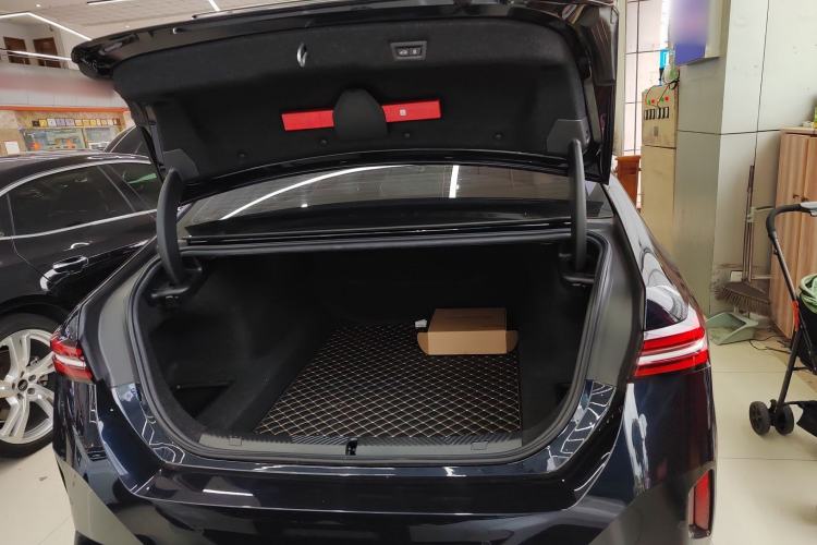 Used BMW 5 Series 2024 530Li Leading Model M Sport Package
