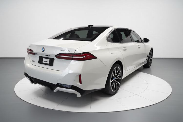 Used BMW i5 2025 eDrive 40L M Sport Package
