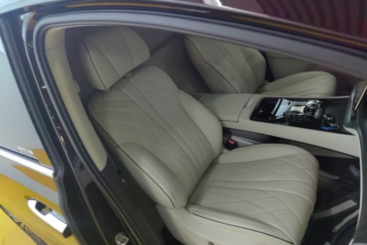 Used Denza D9 2024 PIONEER Four-Seat Pioneer Edition