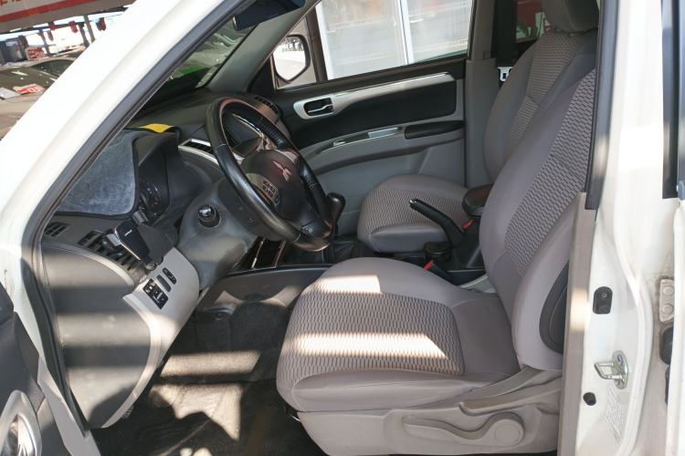 Used Mitsubishi Pajero Sport 2013 2.4L Manual Two-Wheel Drive Comfort Edition