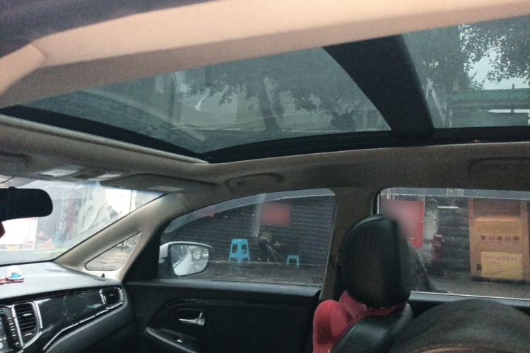 Used Kia Carens 2013 2.0L 7-Seater Automatic Comfort Edition China IV Standard