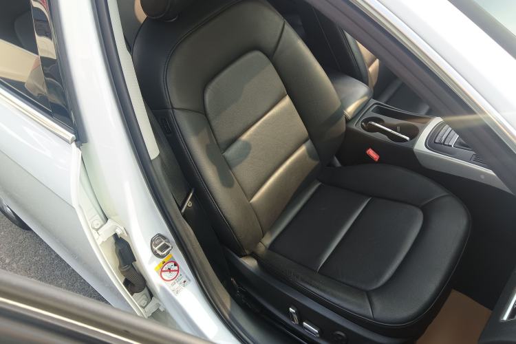 Used Audi A4L 2016 35 TFSI Collector's Edition Automatic Standard Model
