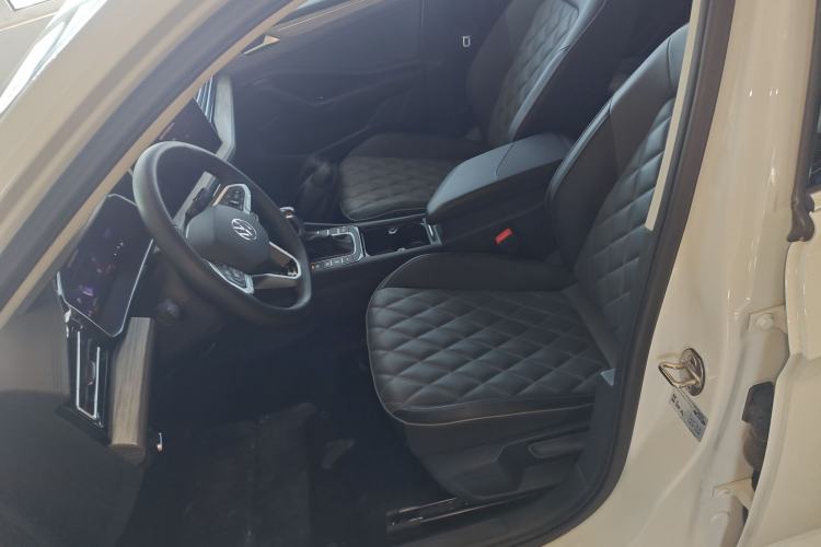 Used Volkswagen Sagitar 2024 300TSI DSG Excellence Edition
