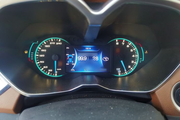 Used Soueast DX7 2015 1.5T Automatic Luxury Model