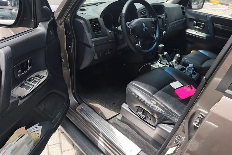 Used Mitsubishi Pajero 2012 3.0L Elite Edition