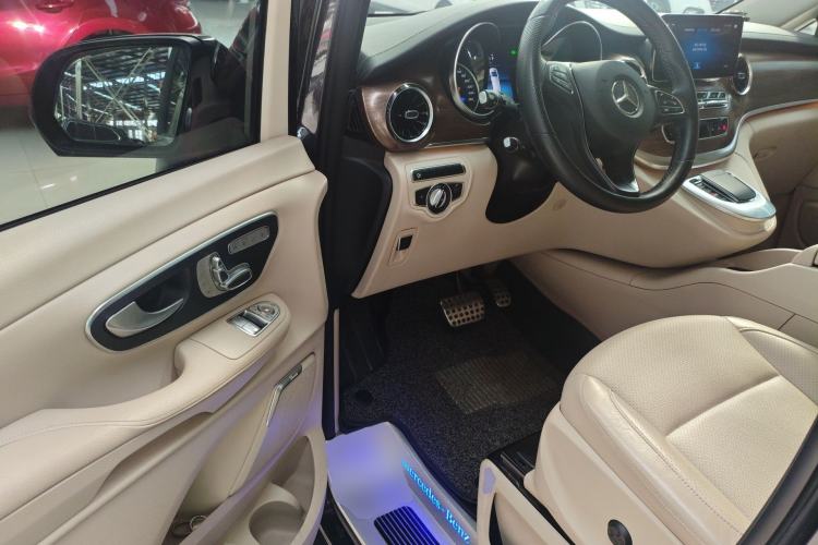 Used Mercedes-Benz V-Class 2021 V 260 Prestige Edition
