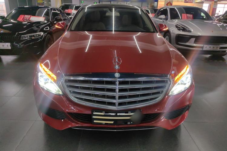 Used Mercedes-Benz C-Class 2015 C 200 L
