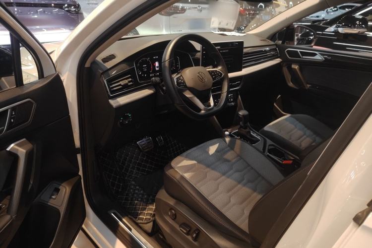 Used Volkswagen Tiguan X 2022 330TSI Two-Wheel-Drive Flagship Edition Interior 3