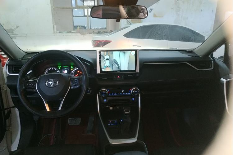 Used Toyota Wildlander 2022 2.0L CVT Two-Wheel Drive Luxury Edition
