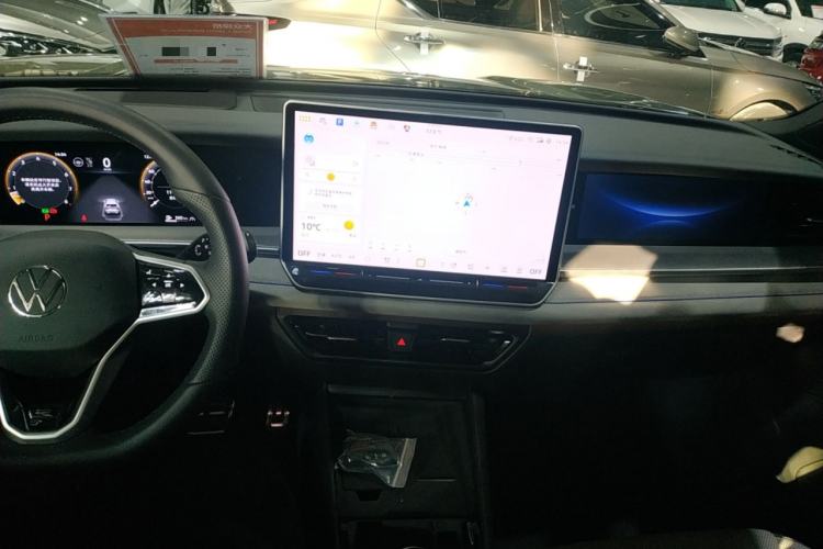 Used Volkswagen Tayron 2025 Tiguan L 380TSI 4Motion Luxury Easy Package