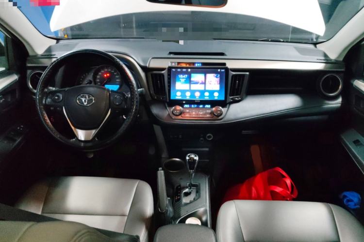 Used Toyota RAV4 2015 2.0L CVT 4x4 Trend Edition
