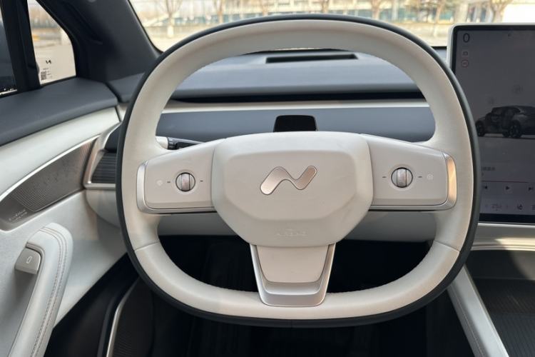 Used ONVO L60 2024 60 kWh Rear-Drive Version Steering Wheel