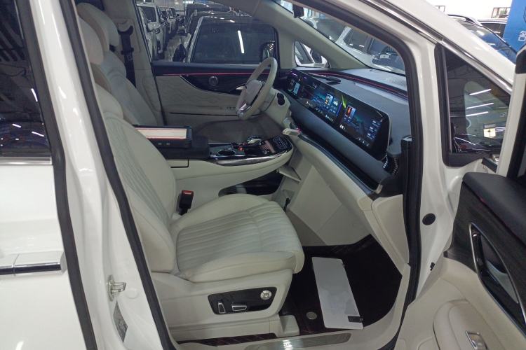 Used FORTHING Xinghai V9 2024 1.5TD 200km Qingyunti Series Premium Version
