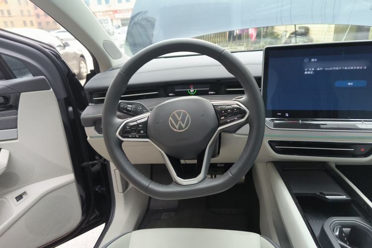 Used Volkswagen ID.7 VIZZION 2024 First Edition Steering Wheel