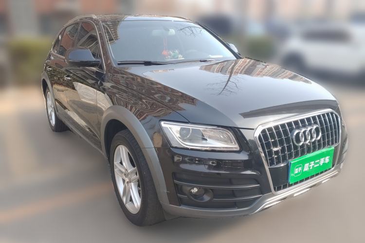 Used Audi Q5 2017 Plus 40 TFSI Technology Model
