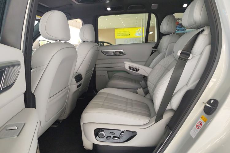 Used Deepal S09 2025 Rear-Drive Ultra Left Rear Seat