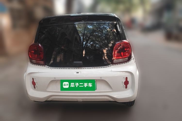 Used Roewe Clever 2021 302 km New Four-Seater Super-Efficient Version