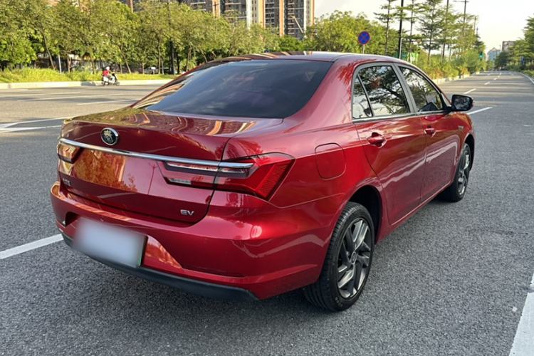 Used BYD Qin New Energy 2019 High-Range Luxury Model Exterior 3