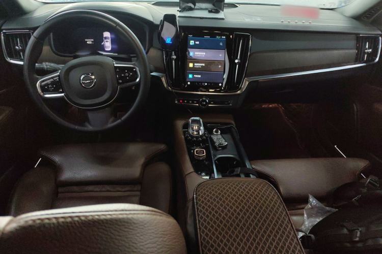 Used Volvo S90 2023 B5 Zhiyuan Luxury Edition