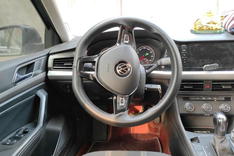 Used Volkswagen Lavida 2021 1.5L Automatic Vision Edition Steering Wheel