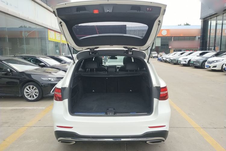 Used Mercedes-Benz GLC 2019 GLC 260 L 4MATIC Dynamic Model Trunk