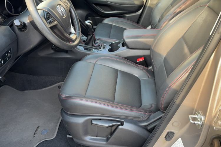 Used Changan CS75 2014 2.0L Manual Luxury Version China V Standard