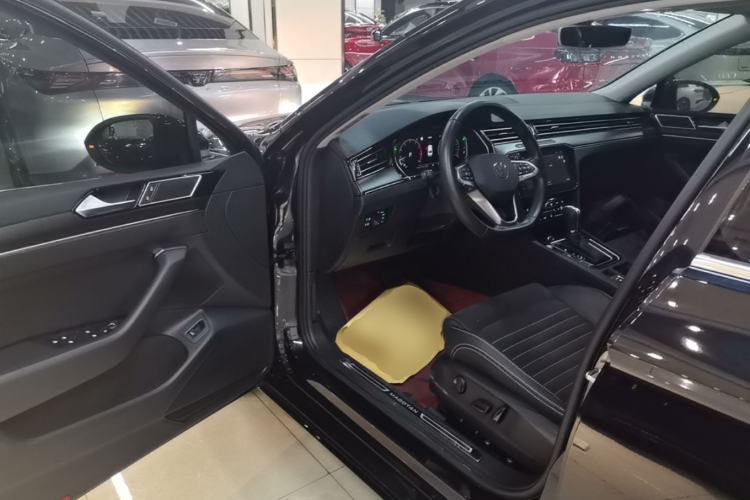 Used Volkswagen Magotan 2020 380TSI DSG Luxury Version Driver Seat