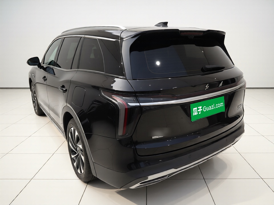 Hongqi HS7 PHEV 2024 2.0T PHEV Four-Wheel Drive Flagship Edition 6 Seats — снимка 4