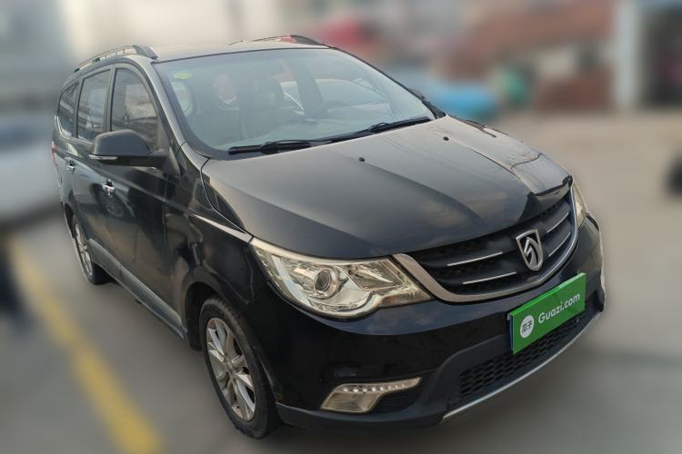 Used Baojun 730 2014 1.5L manual Comfort ESP version 7 seats

