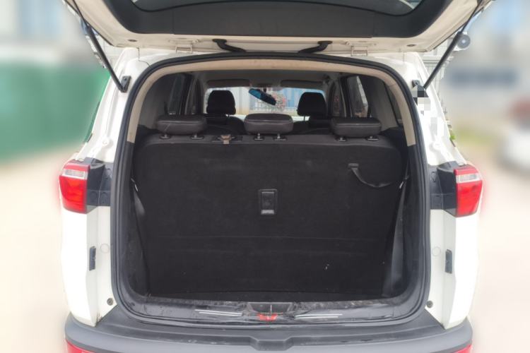 Used Wuling Hongguang S3 2019 1.5L Manual Standard Version China VI Standard Trunk