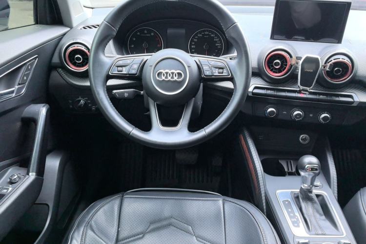 Used Audi Q2L 2018 35 TFSI Launch Exclusive Edition China V Steering Wheel