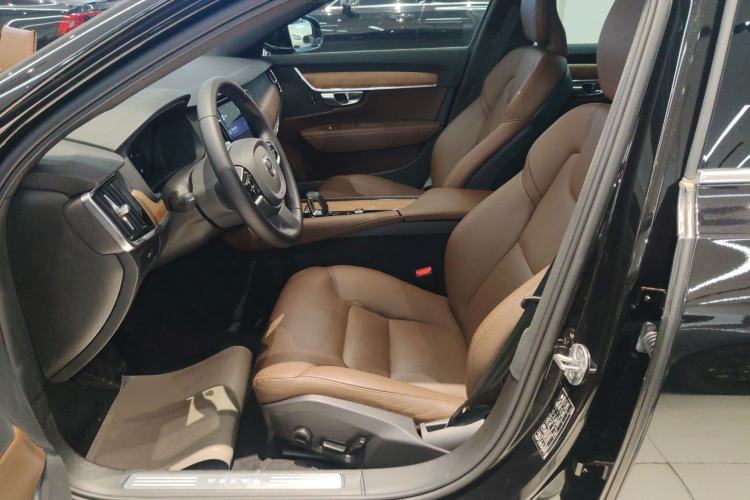 Used Volvo S90 2025 B5 Zhiyi Luxury Edition