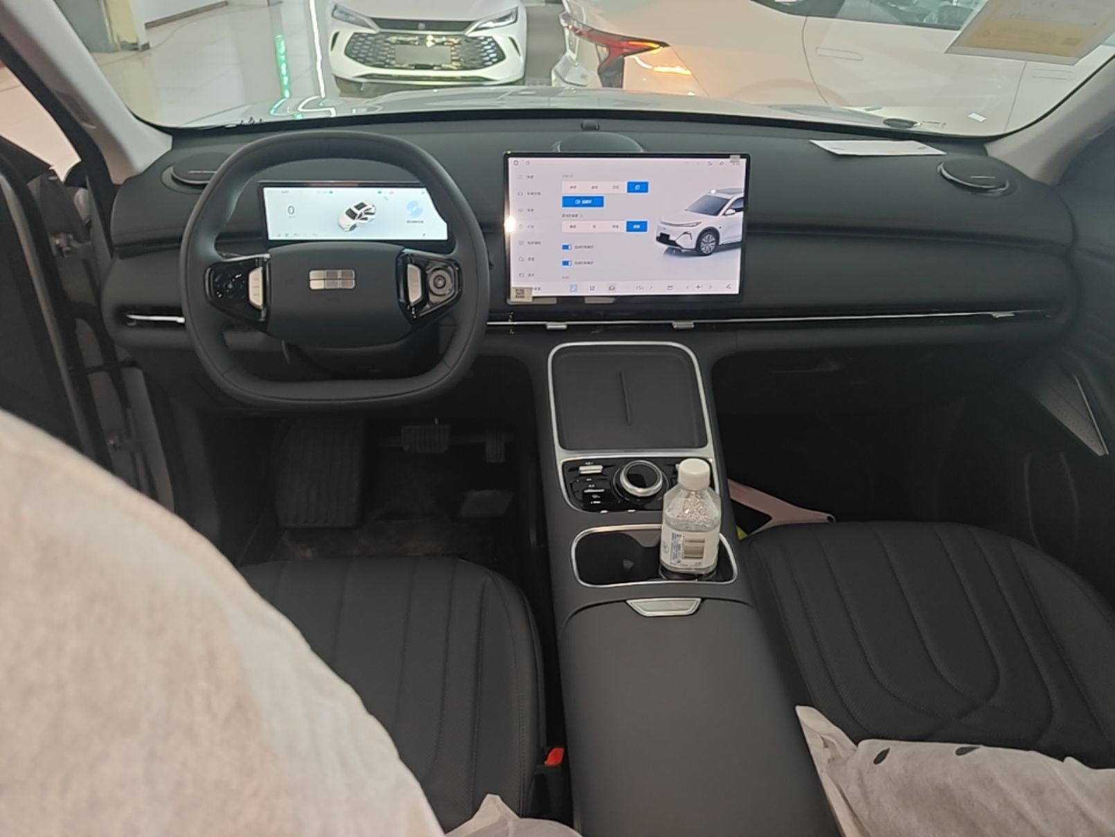 Geely Galaxy Xingjian 7 EM-i 2026 Model 130km Launch Edition — снимка 12