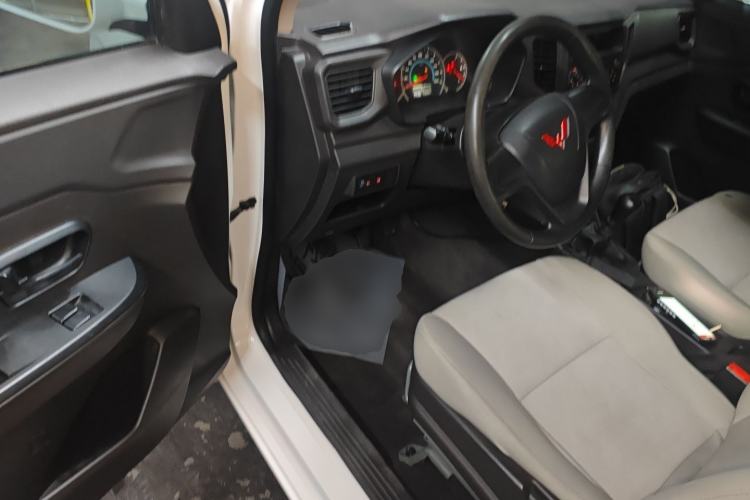 Used Wuling Hongguang V 2021 1.5L Refreshed Enjoyment Edition LAR
