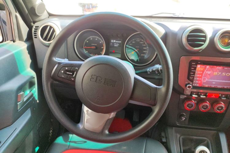 Used BAIC Off-Road BJ40 2014 2.4L Manual Cross-Country Edition
