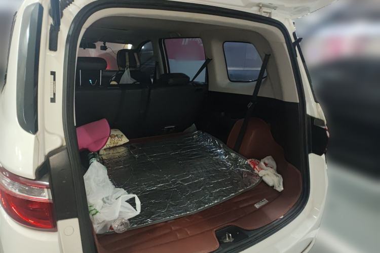 Used CHANGAN KAICHENG Oushang A600 2016 1.5L Manual Luxury 7-Seater Trunk